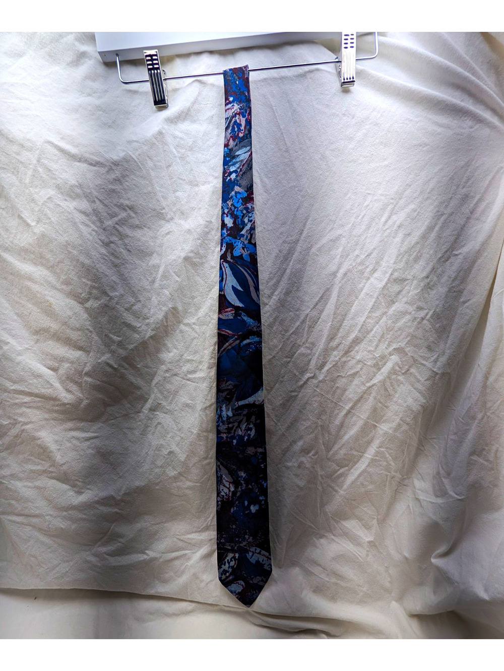 Di Moro Elegante Men's Blue Black White Red Abstract Pattern Pointed Tie